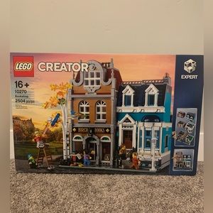 [SOLD] LEGO Creator Expert Bookshop